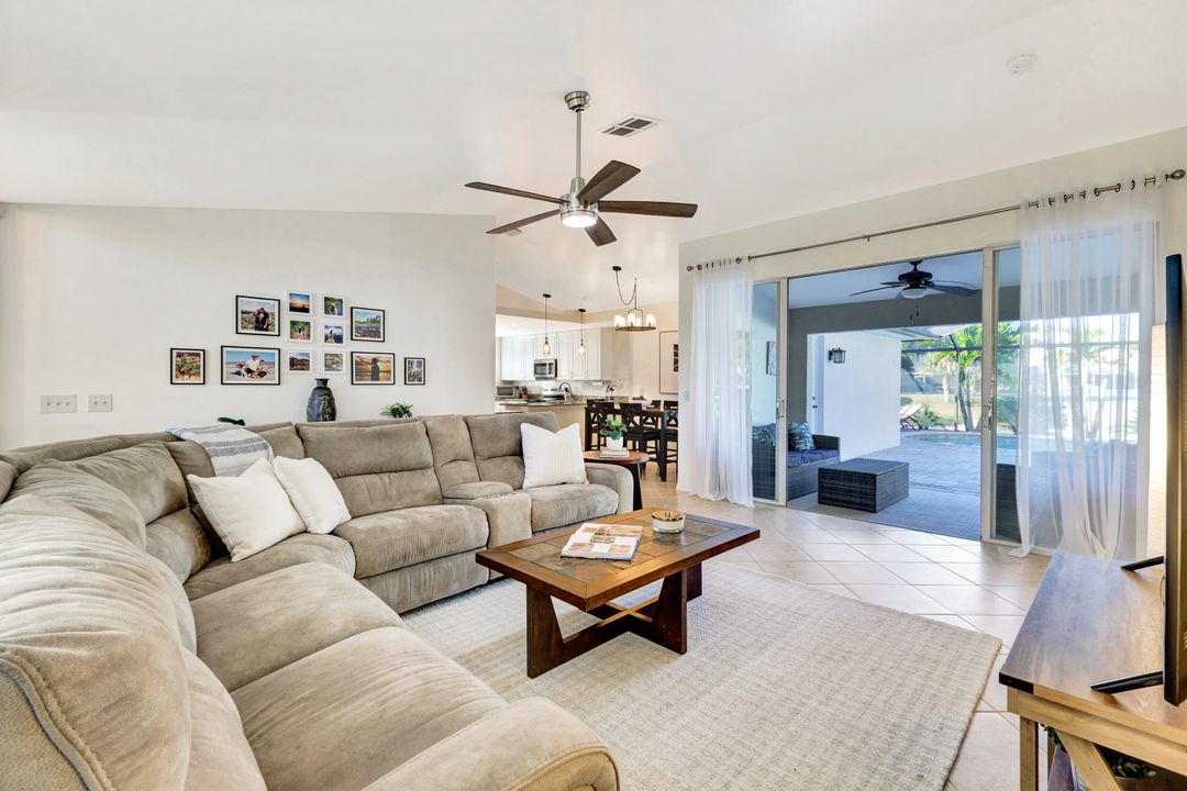 11631 Red Hibiscus Dr, Bonita Springs, FL 34135