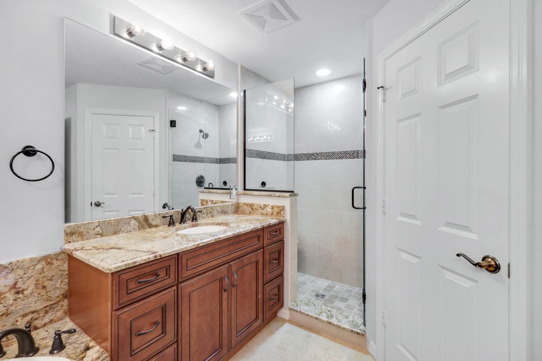 401 Bayfront Pl #3301, Naples, FL 34102