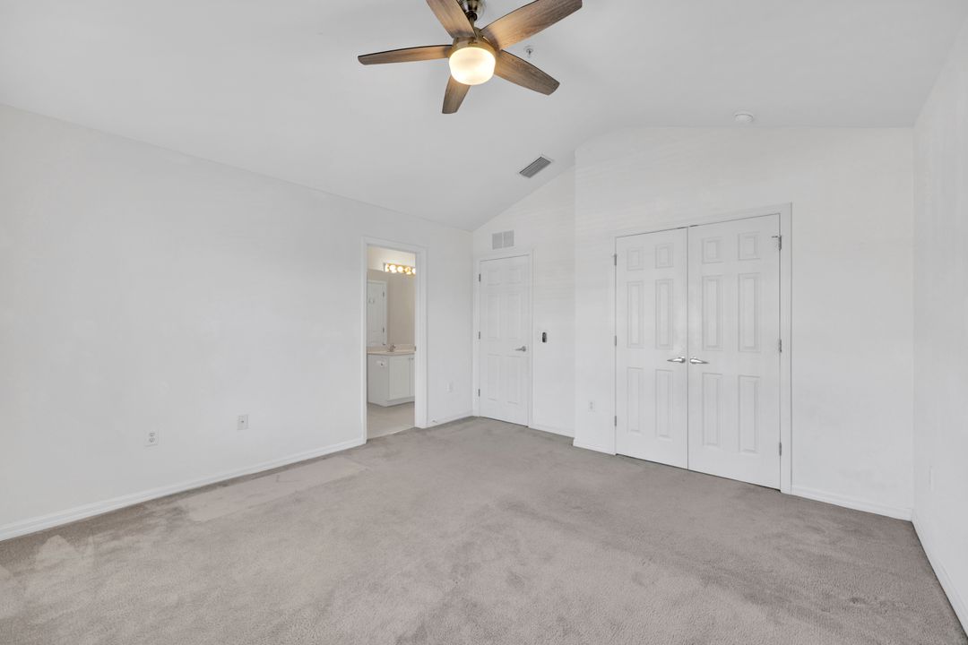 1088 Oxford Ln #48, Naples, FL 34105