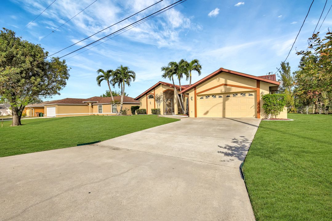 1705 SE 7th St, Cape Coral, FL 33990