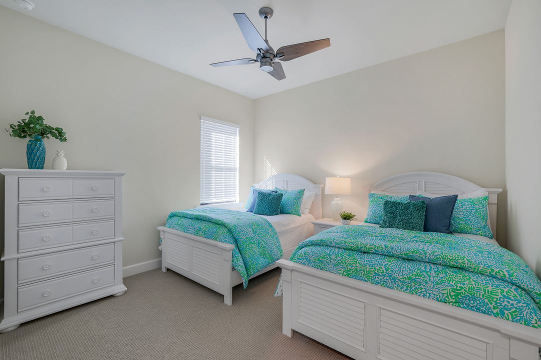 9493 Night Heron Ln, Naples, FL 34120