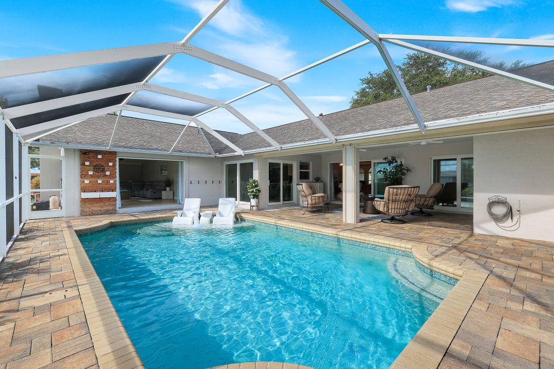 204 SE 20th Pl, Cape Coral, FL 33990