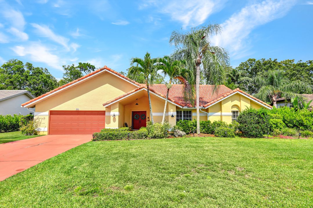 350 Henley Dr, Naples, FL 34104