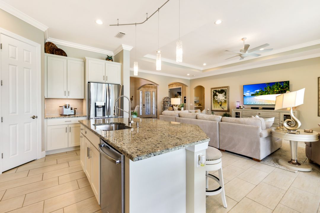 10437 Solaro St, Fort Myers, FL 33913