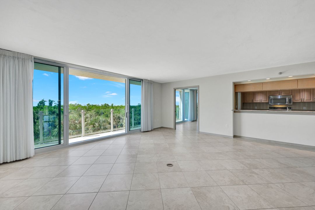 6101 Pelican Bay Blvd #201, Naples, FL 34108