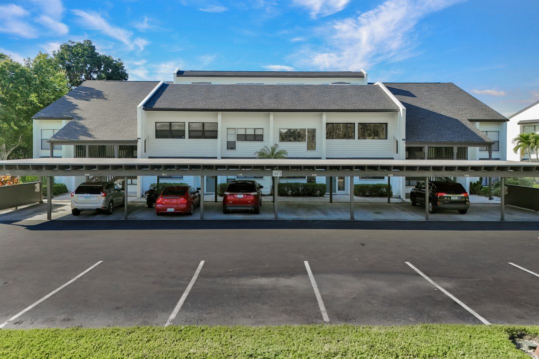 16478 Timberlakes Dr #103, Fort Myers, FL 33908