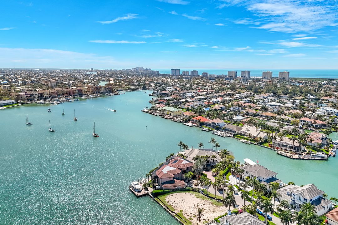 740 Rockport Ct, Marco Island, FL 34145