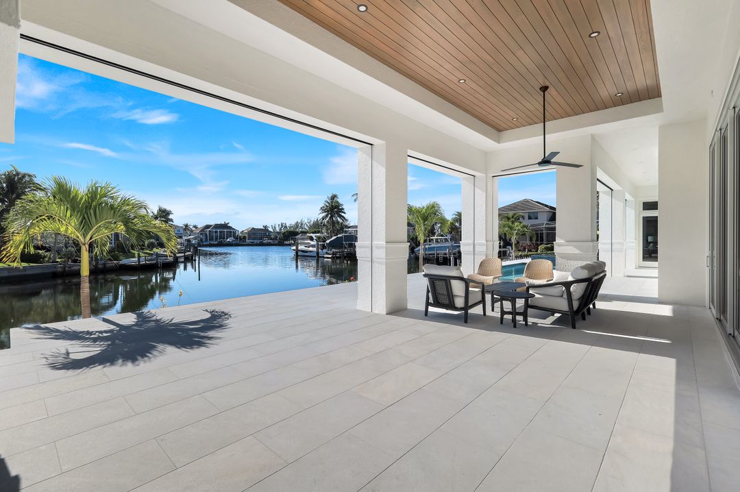 713 Nautilus Ct, Marco Island, FL 34145