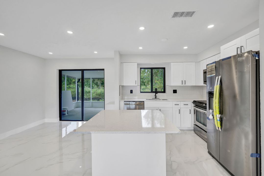73 Cardinal Dr, North Fort Myers, FL 33917