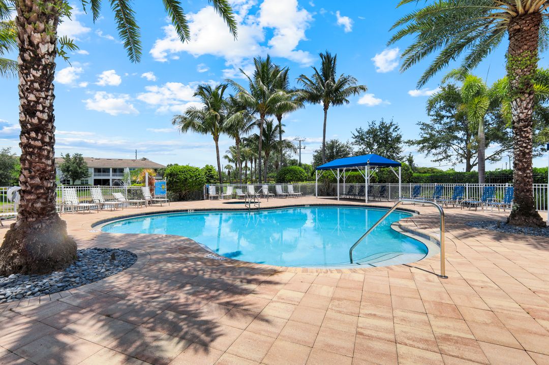 2343 Sheen Ln #405, Naples, FL 34120