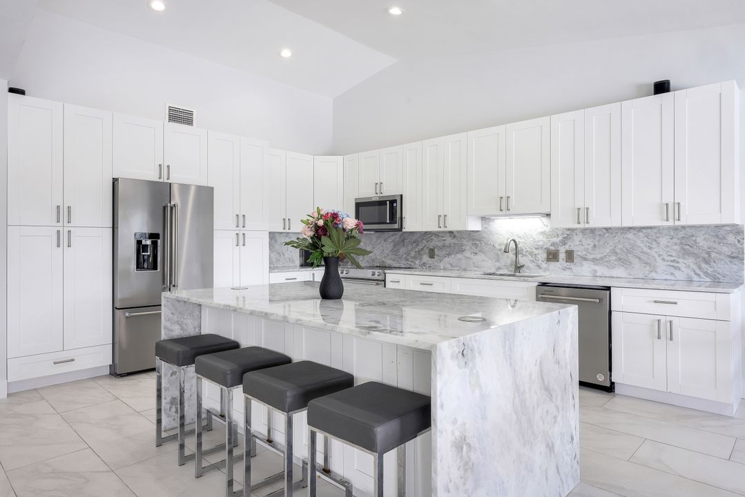 6812 Griffin Blvd, Fort Myers, FL 33908