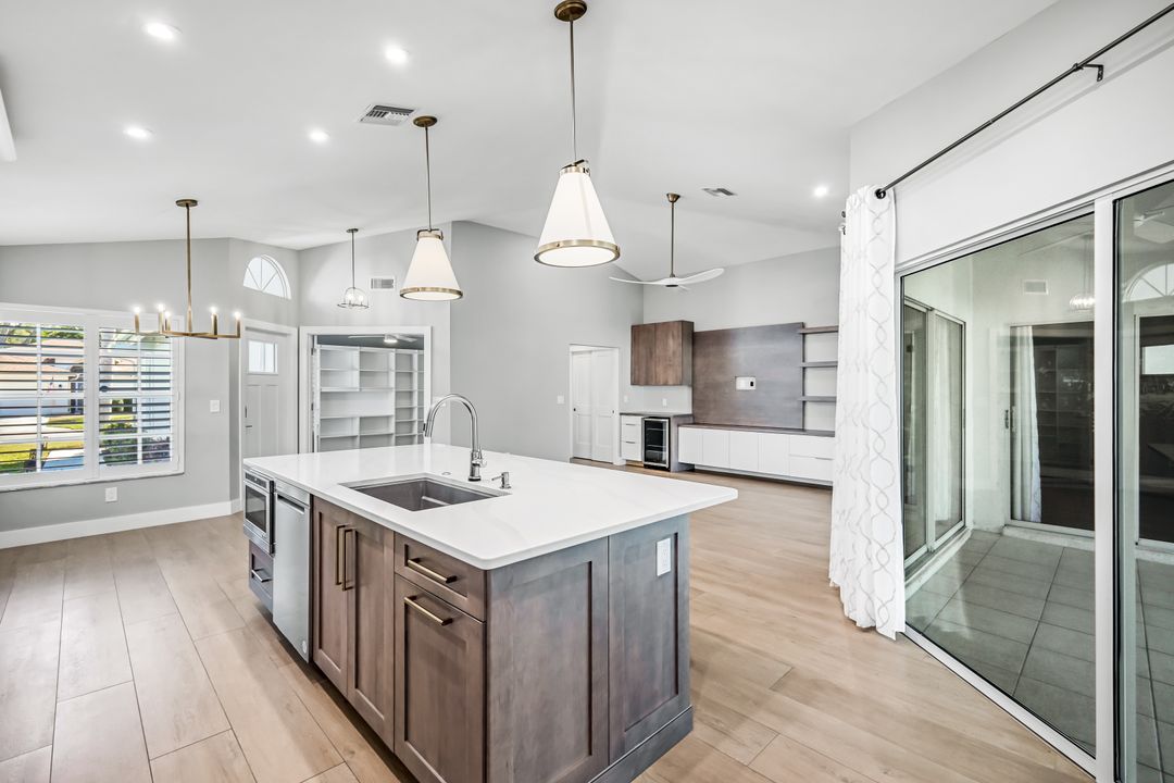 20822 Country Barn Dr, Estero, FL 33928