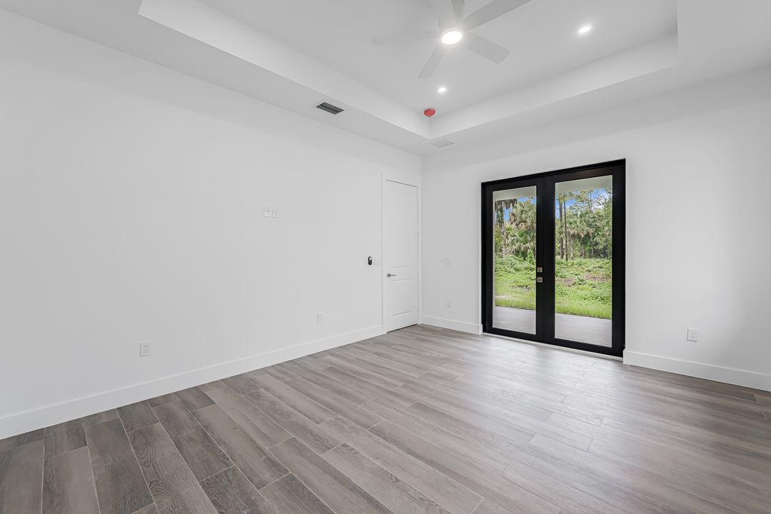 223 1st St SW, Naples, FL 34117