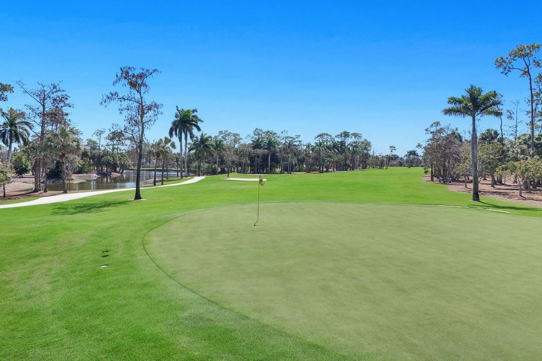 547 Cormorant Cove, Naples, FL 34113