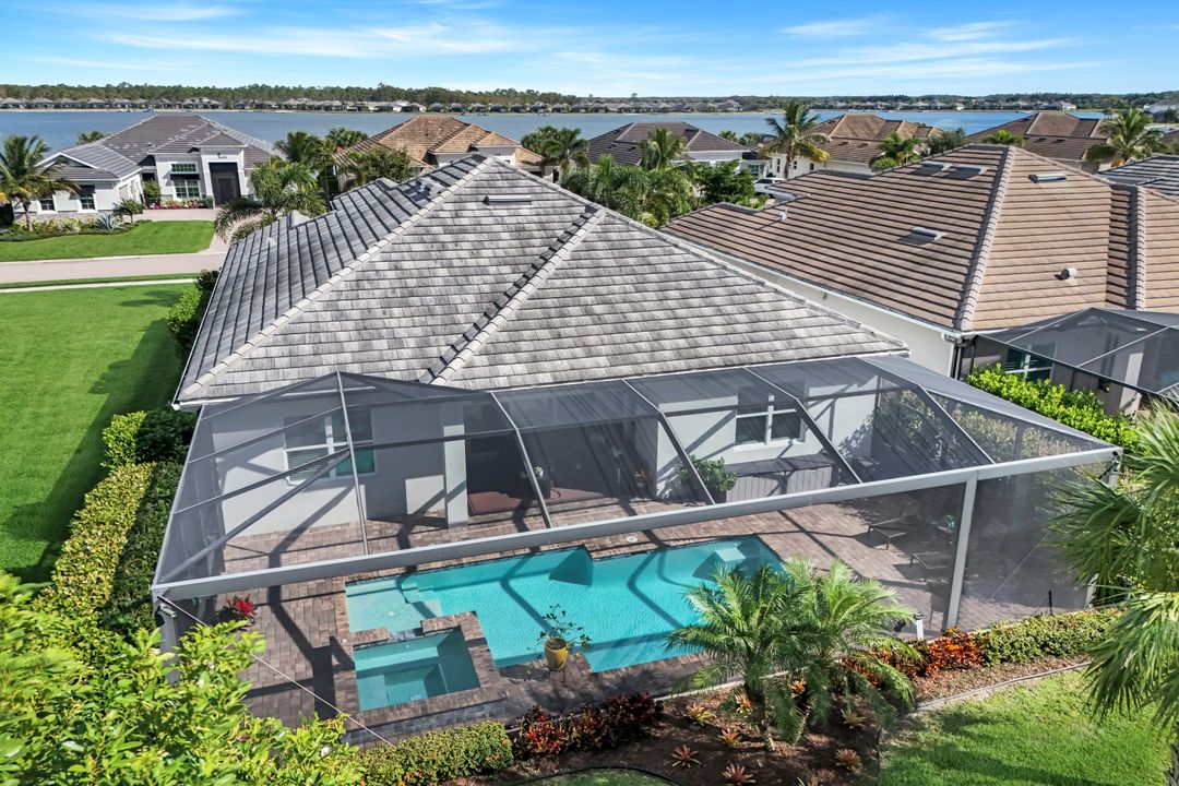 14841 Blue Bay Cir, Miromar Lakes, FL 33913