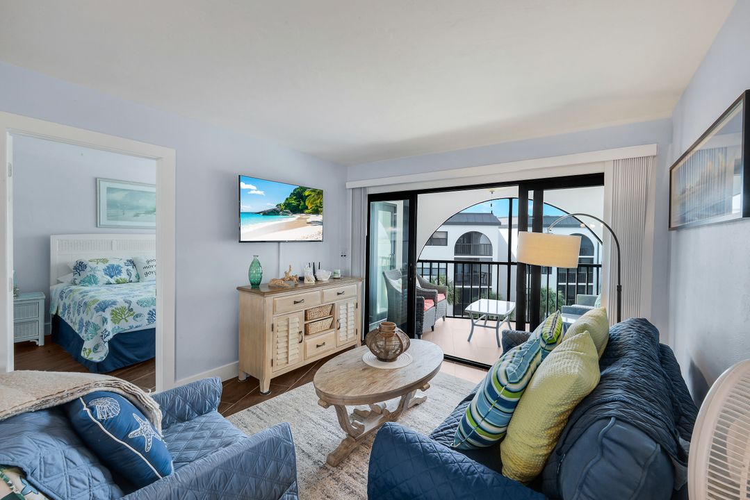 1023 Anglers Cove #E-505, Marco Island, FL 34145