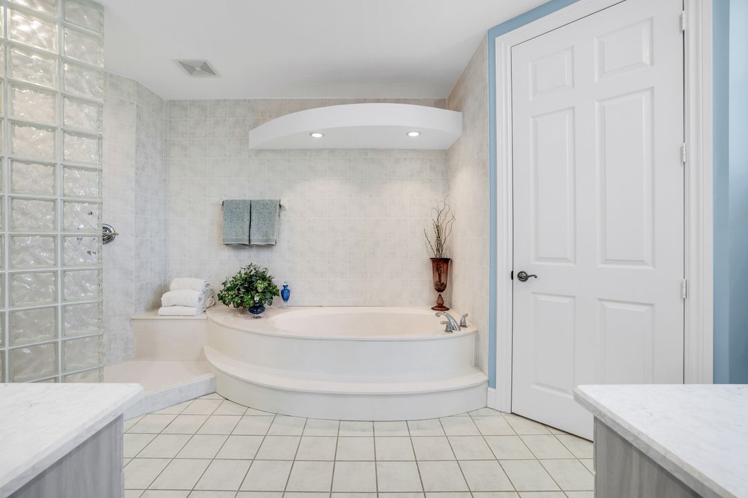 851 Collier Ct #3, Marco Island, FL 34145