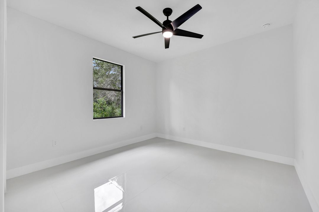 1137 Rahway St, Lehigh Acres, FL 33974
