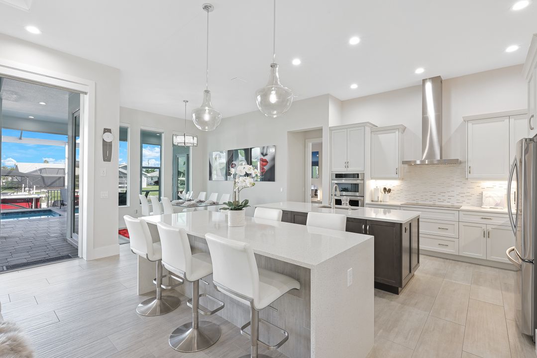 5317 SW 8th Pl, Cape Coral, FL 33914