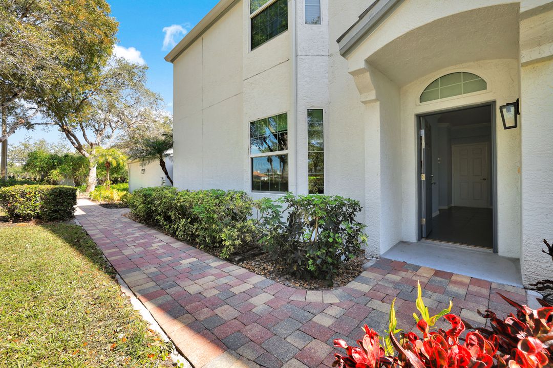 5967 Sand Wedge Ln #104, Naples, FL 34110