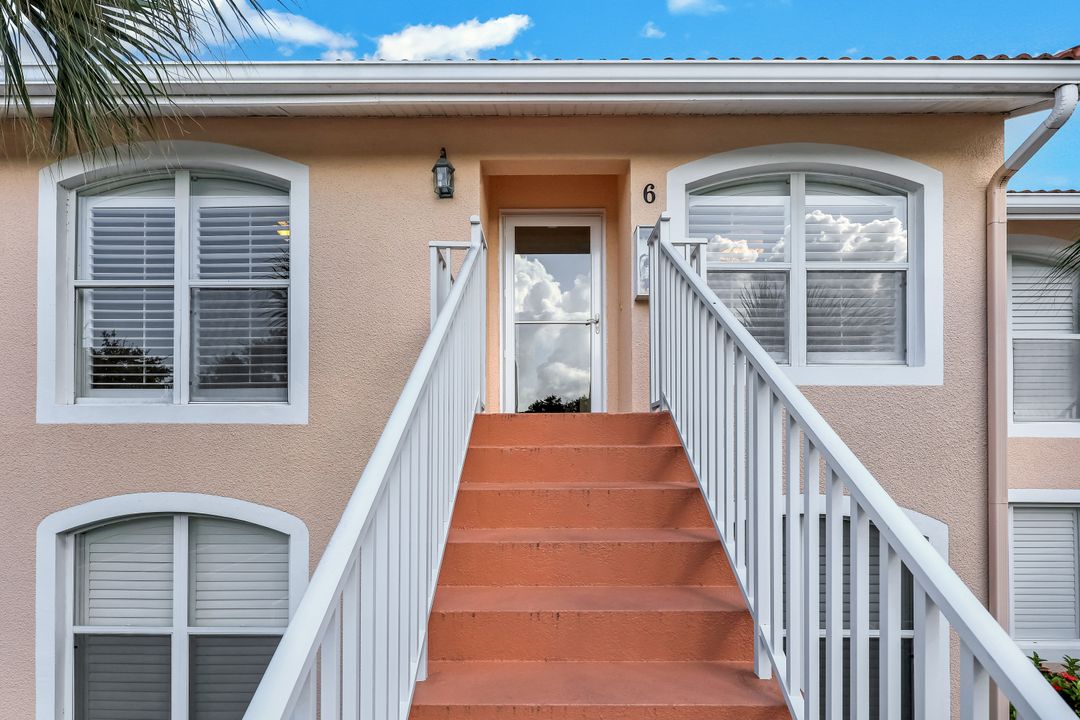 2055 Cascades Dr #6, Naples, FL 34112