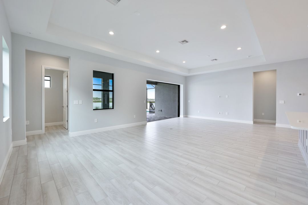 3995 Pegasus Wy, Naples, FL 34120