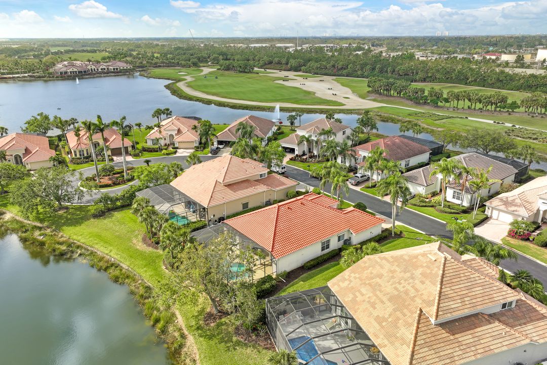 9956 St Moritz Dr, Miromar Lakes, FL 33913