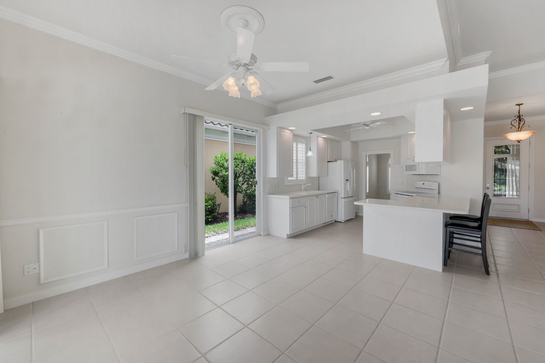 4471 Prescott Ln, Naples, FL 34119
