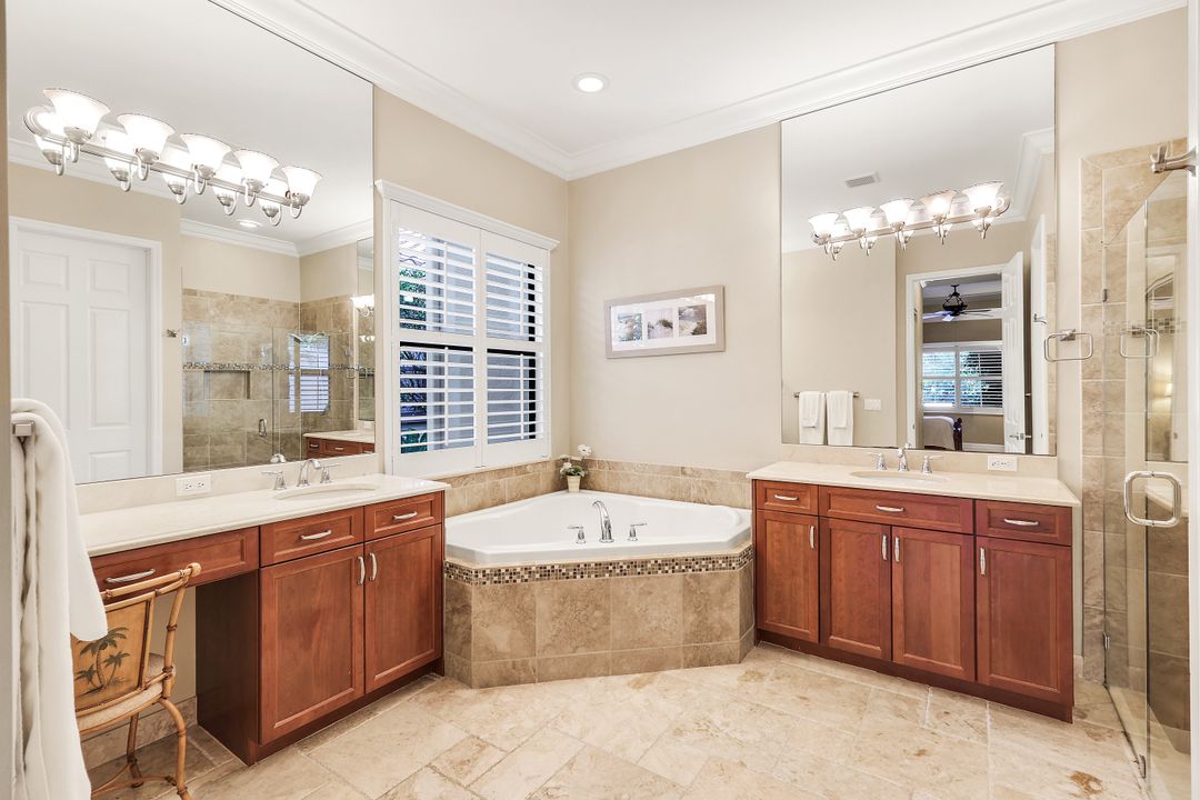 3917 Glacier Ct, Naples, FL 34119