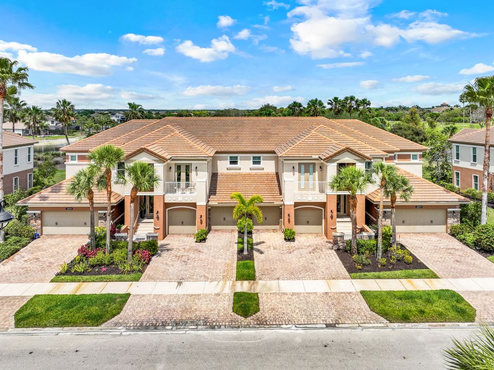 9204 Quartz Ln #201, Naples, FL 34120