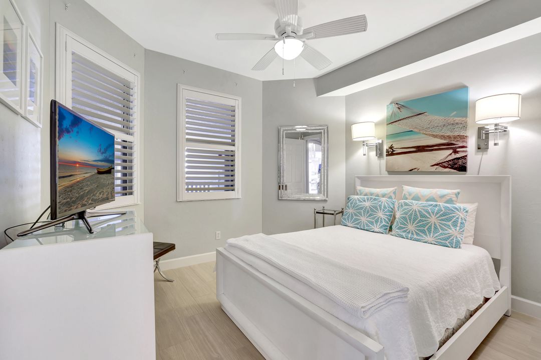 400 Flagship Dr #602, Naples, FL 34108