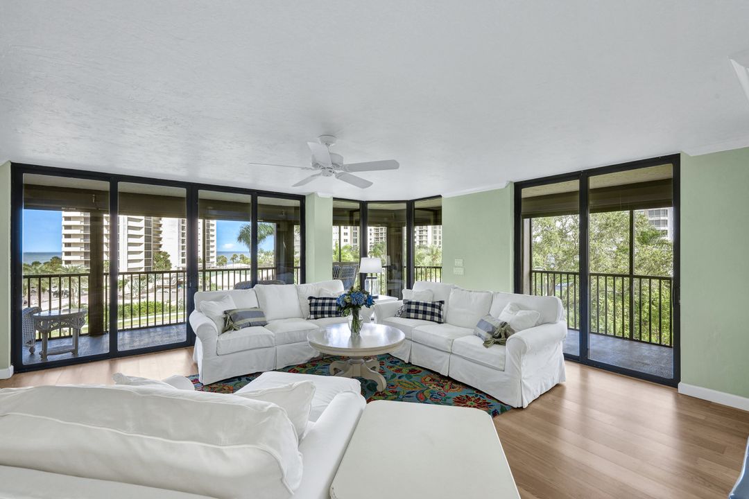 11030 Gulf Shore Dr #302, Naples, FL 34108