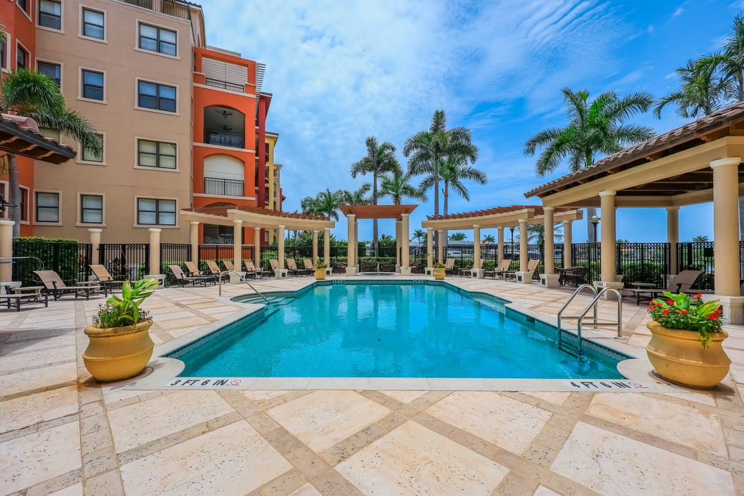 620 Rockport Ct, Marco Island, FL 34145