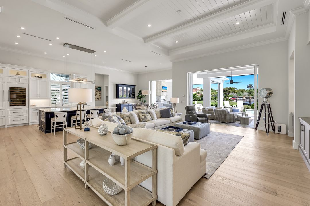 16415 Seneca Way, Naples, FL 34110