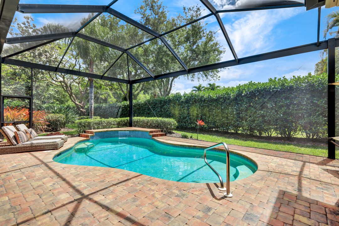 3441 Lakemont Dr, Bonita Springs, FL 34134