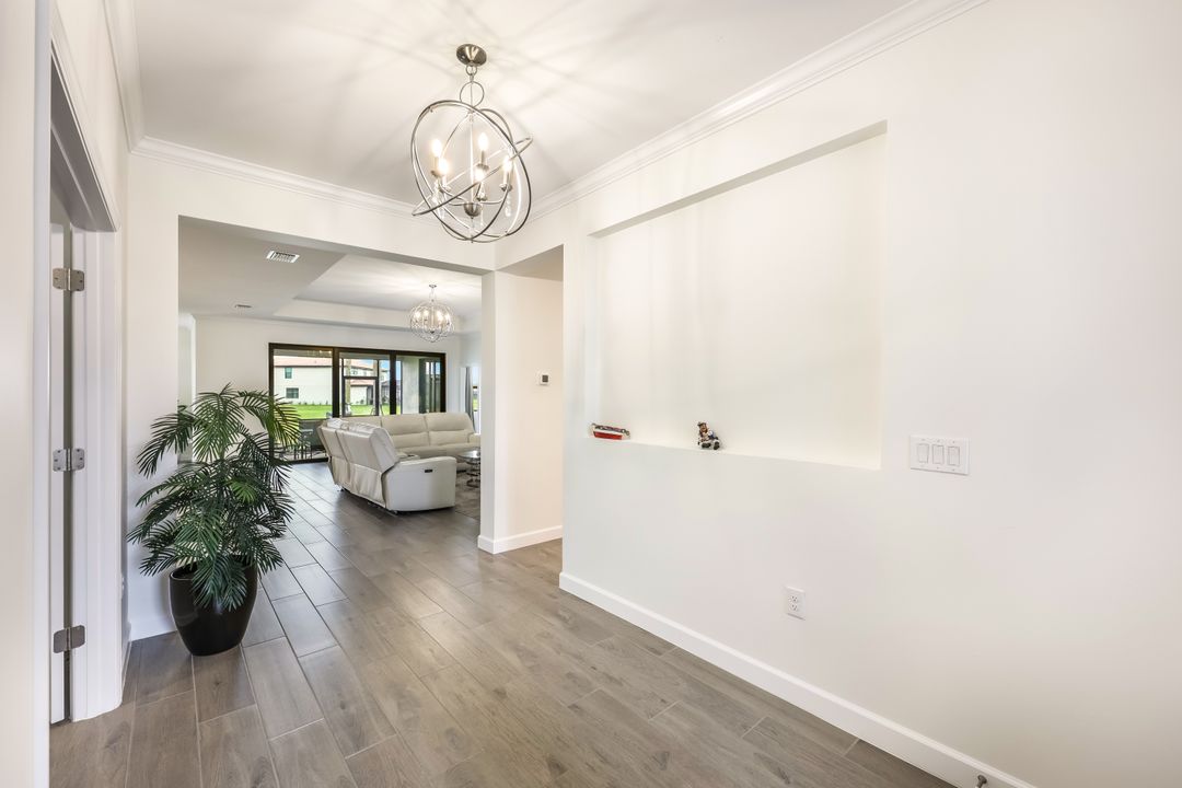 18623 Ives Dr, Estero, FL 33928