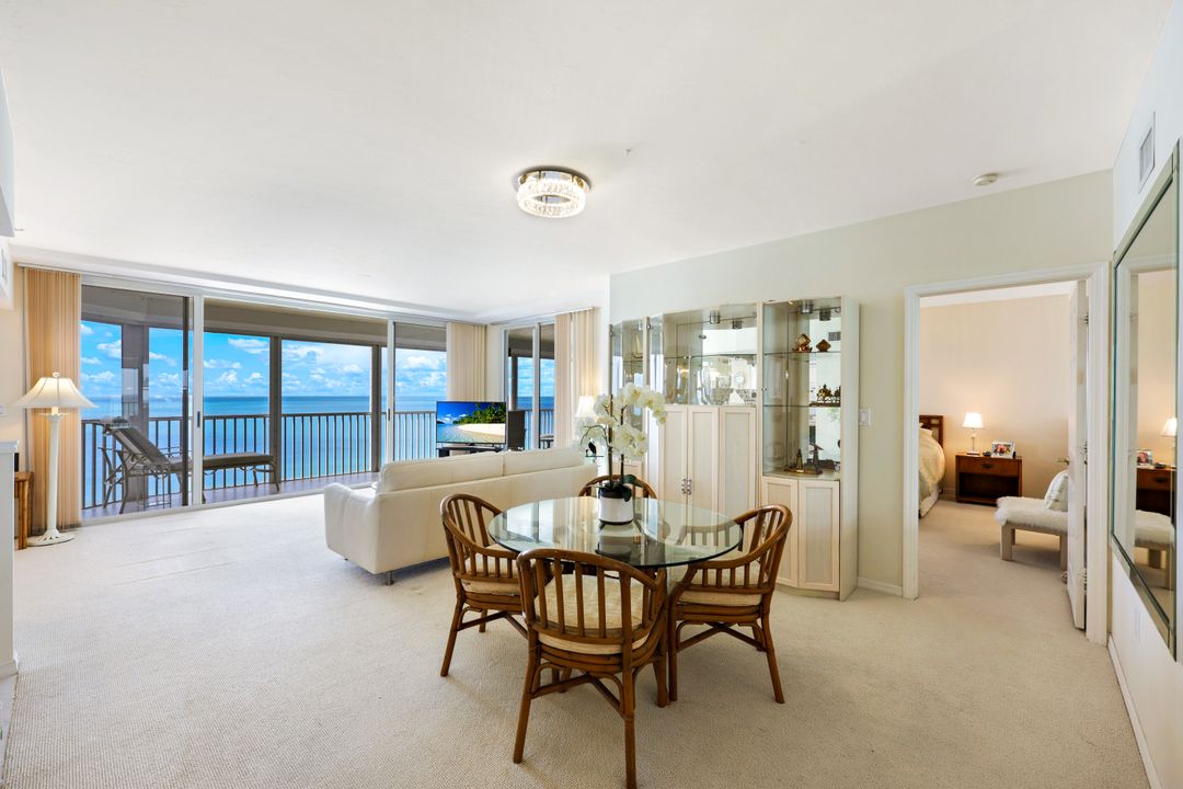 9577 Gulf Shore Dr #704, Naples, FL 34108