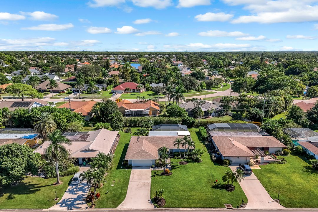 4459 Lakewood Blvd, Naples, FL 34112