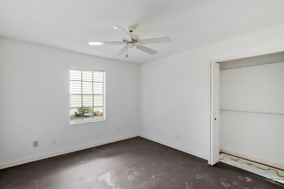 6533 Ilex Cir, Naples, FL 34109