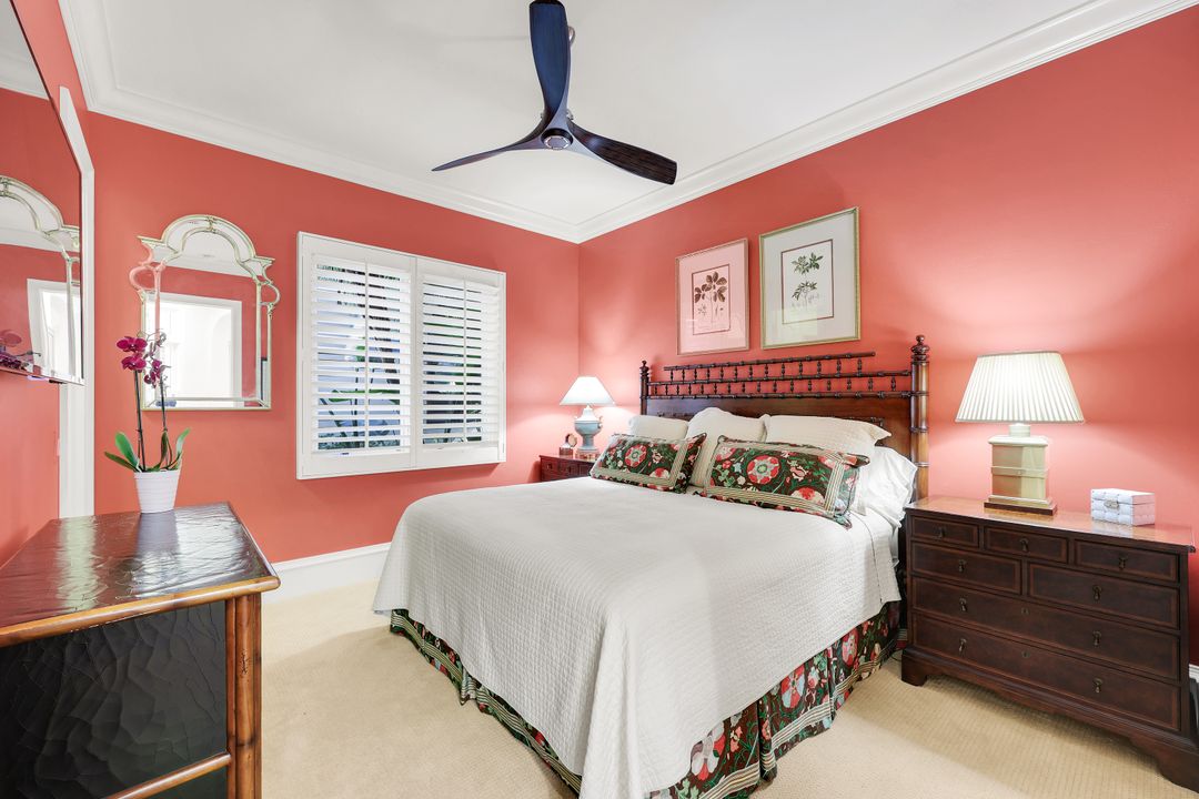 18051 Lagos Way, Naples, FL 34110