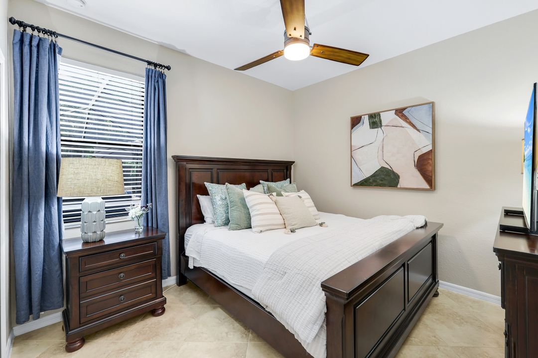 3783 Treasure Cove Cir, Naples, FL 34114