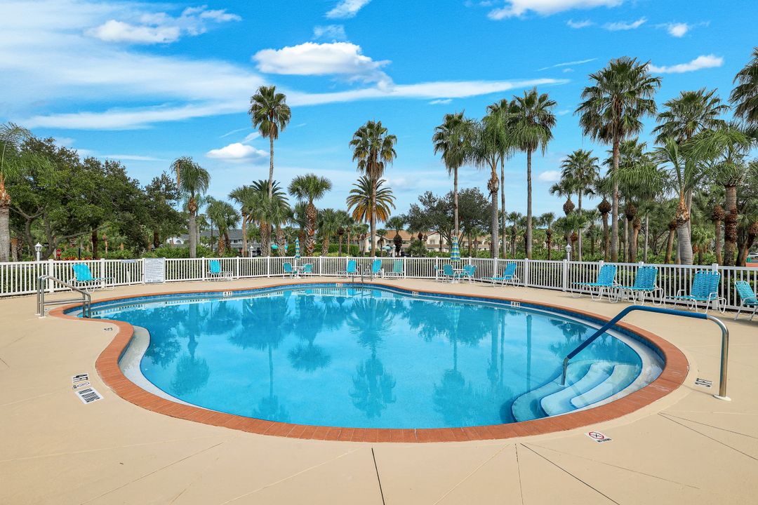 228 Belina Dr #606, Naples, FL 34104