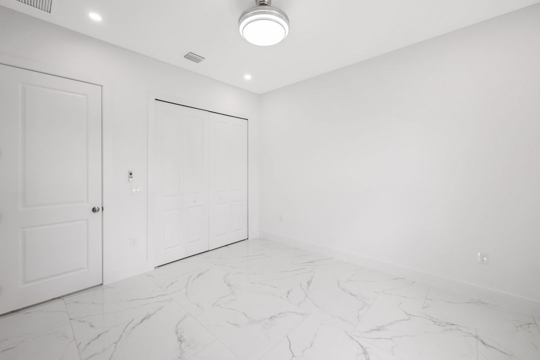 521 Lillon Ave S, Lehigh Acres, FL 33974