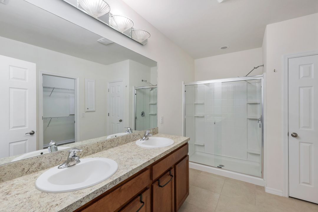 3440 Cancun Ct, Cape Coral, FL 33909