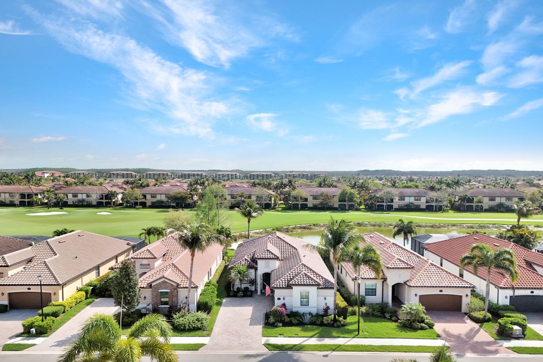 28561 Westmeath Ct, Bonita Springs, FL 34135