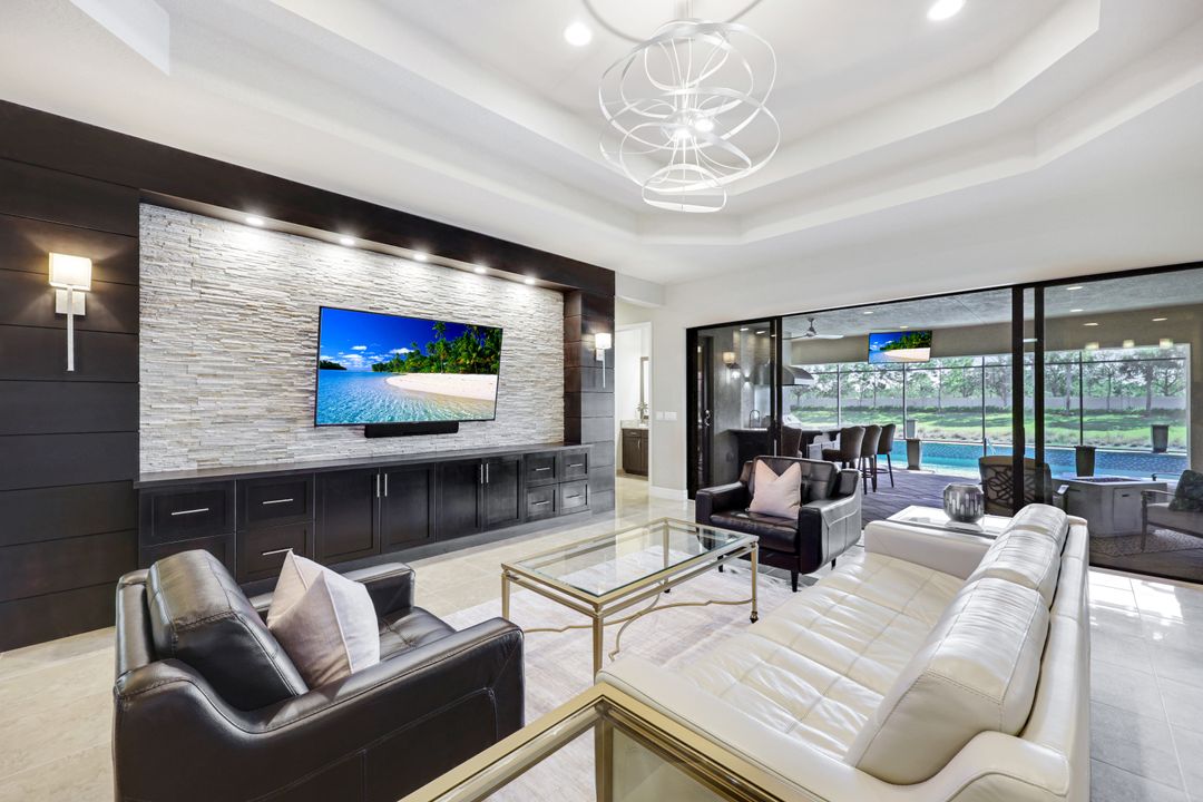 4394 Caldera Cir, Naples, FL 34119