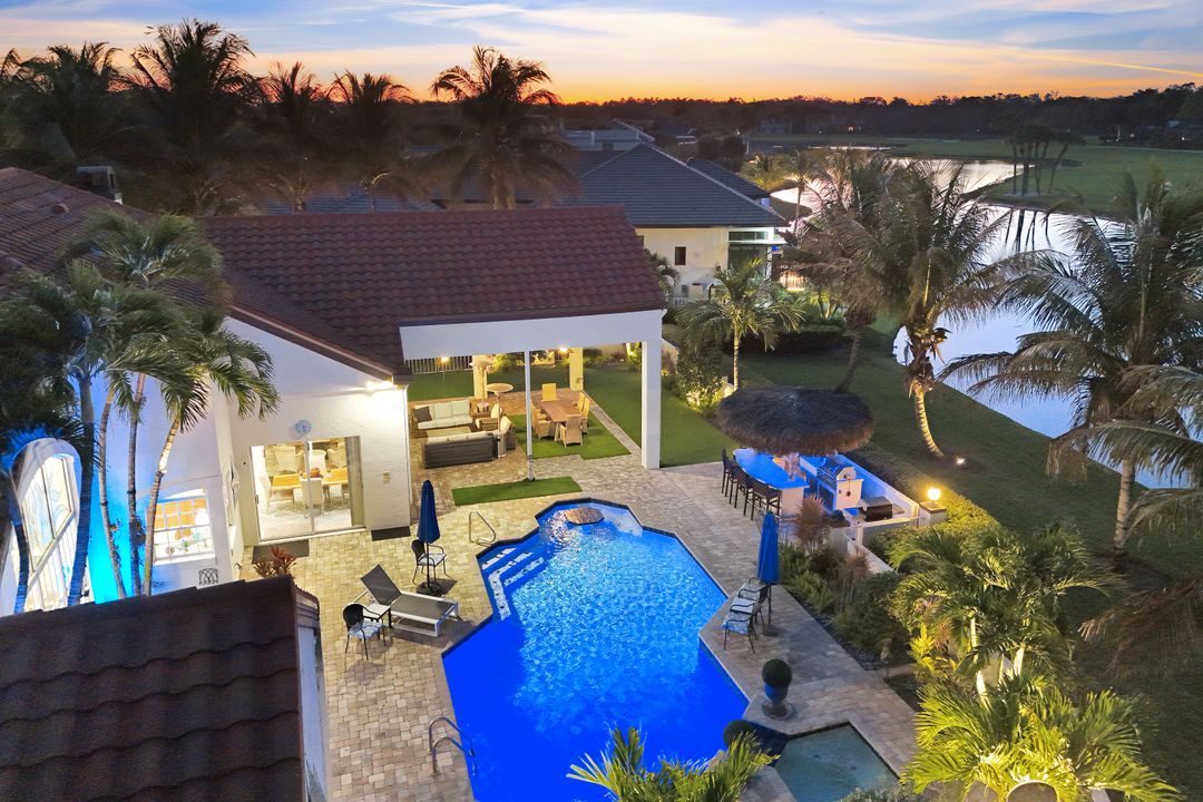 4401 Pond Apple Dr S, Naples, FL 34119