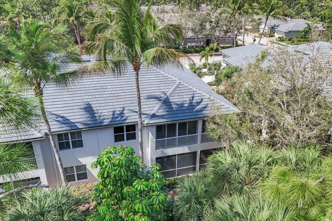 2040 Tarpon Bay Dr N #201, Naples, FL 34119