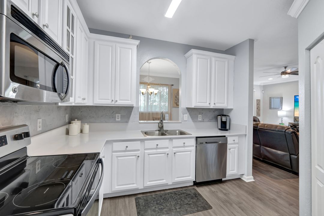7009 Romana Way, Naples, FL 34119