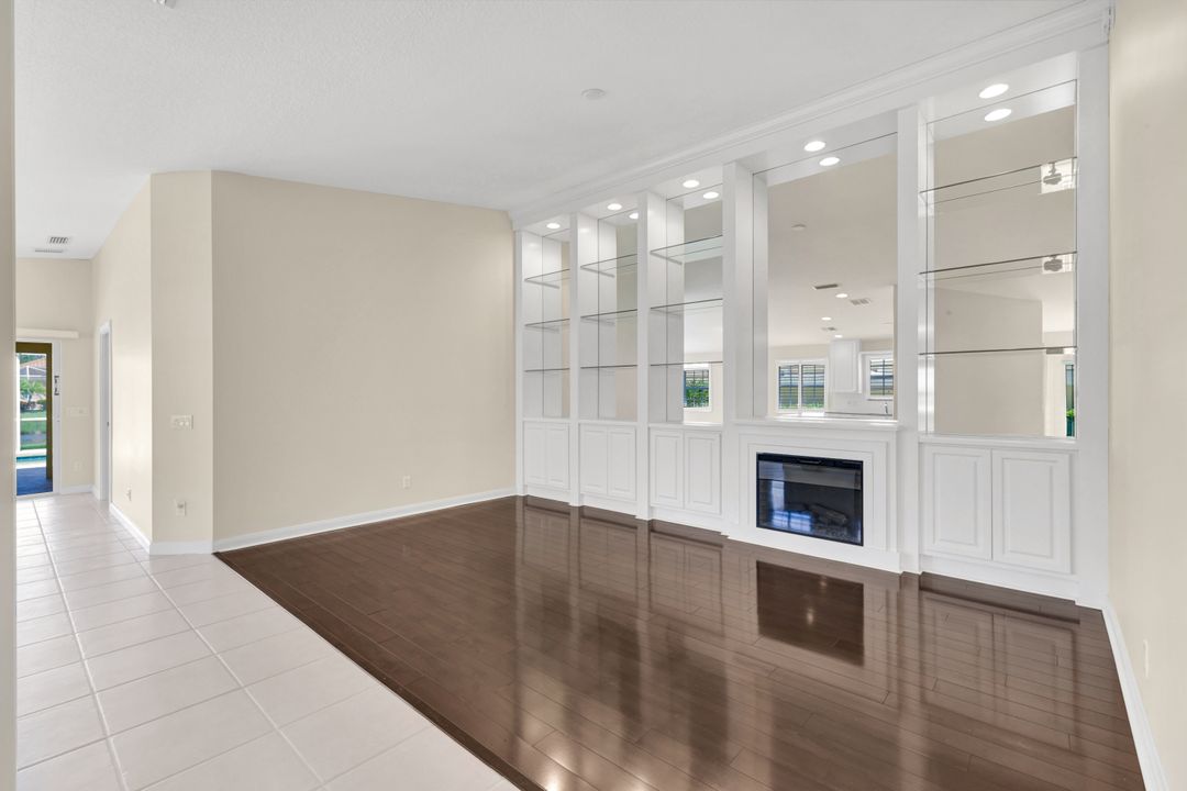 3312 Cayman Ln, Naples, FL 34119